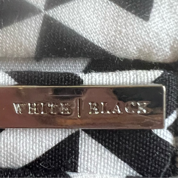 WHITE HOUSE. BLACK MARKET - Picture 3 of 16